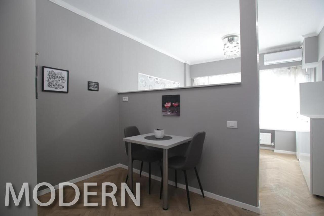 Live Bucharest Apartment Bagian luar foto