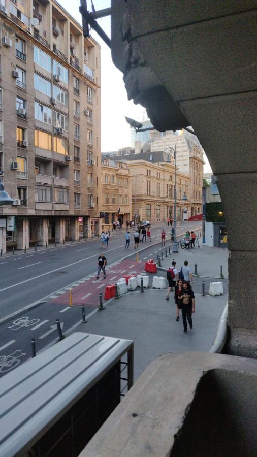 Live Bucharest Apartment Bagian luar foto